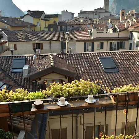 Casa Il Nido Bright Rooftop Nest * Lecco
